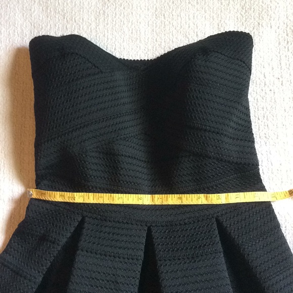 Express Strapless Stretchy Black Textured Dress XS - Picture 7 of 12